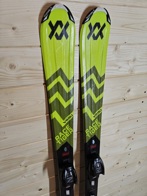 LYŽE VOLKL RACETIGER JR YELLOW 140CM